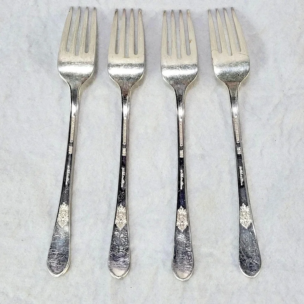 1847 Rogers Bros Adoration Lot of 4 Dinner Forks International Silver Plate